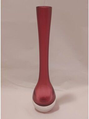 Vintage Pilgrim Handmade Cranberry Purple Pink Cased Sommerso Art Glass Bud Vase